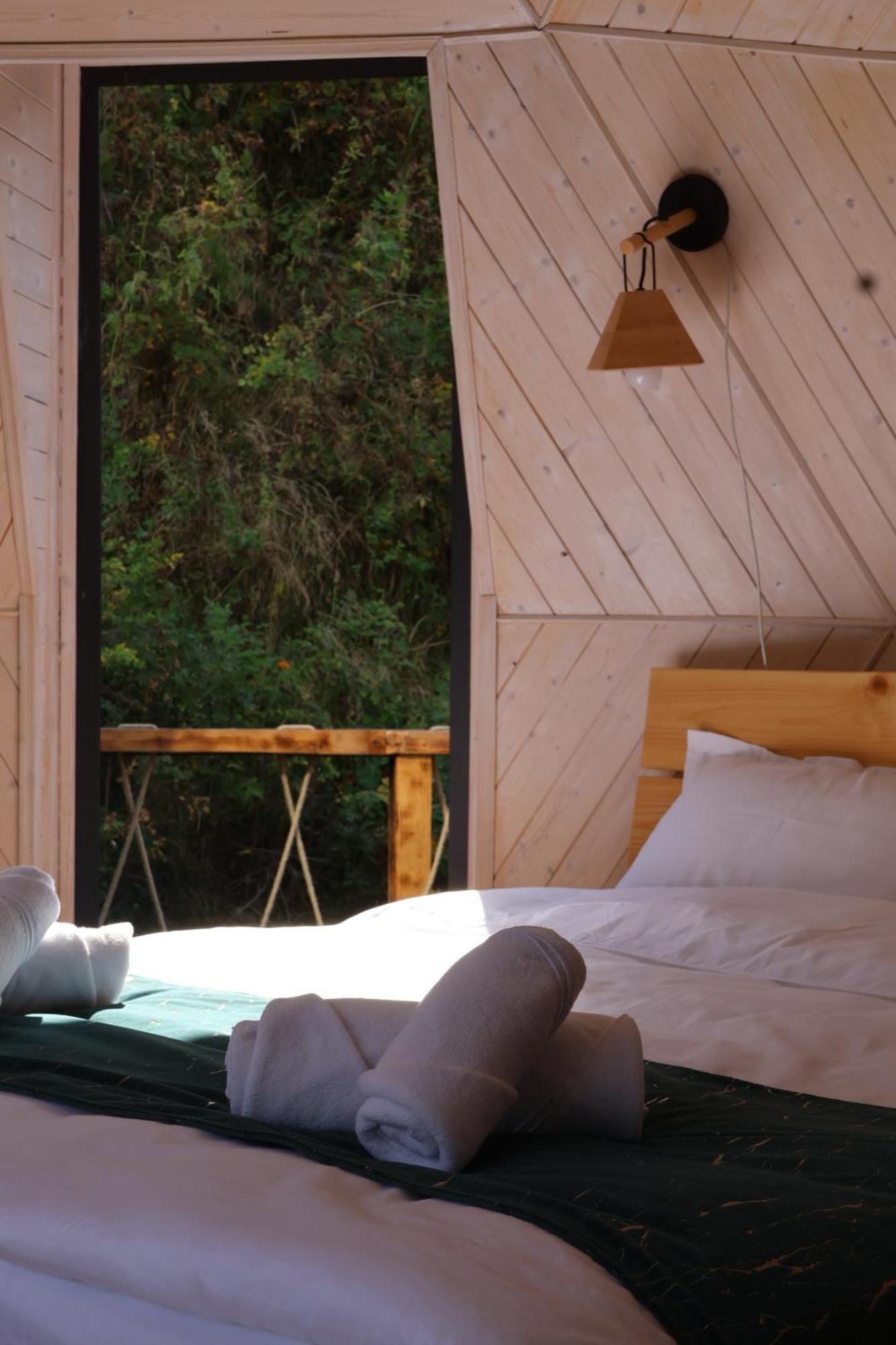 Glamping Emerald Kazbegi Ngoại thất bức ảnh